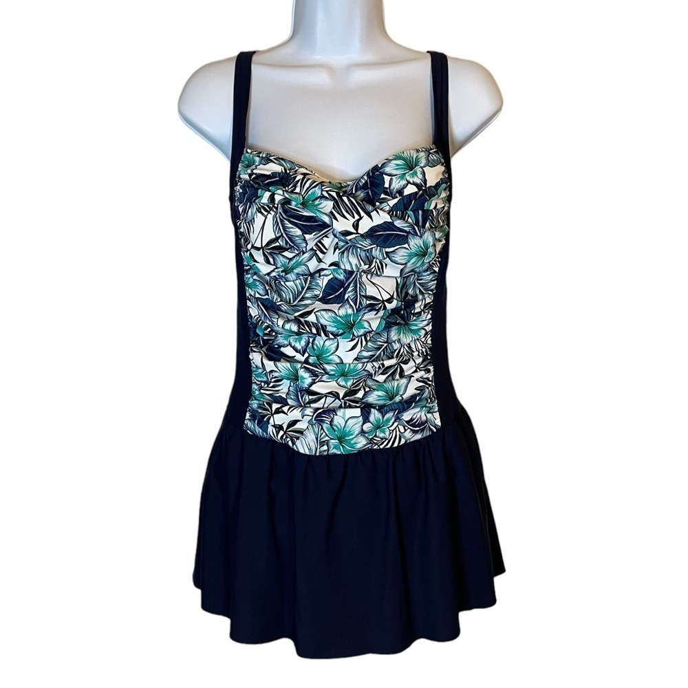 A & H Sportswear Co. Women’s One Piece Ruched Front Swimsuit Swim Dress Size 12